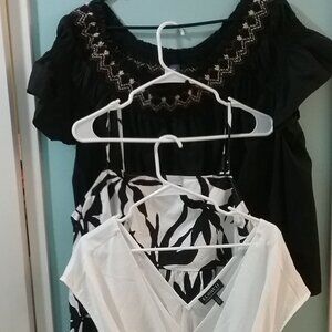 Lot of 3 Womens Black And White 3x Tops